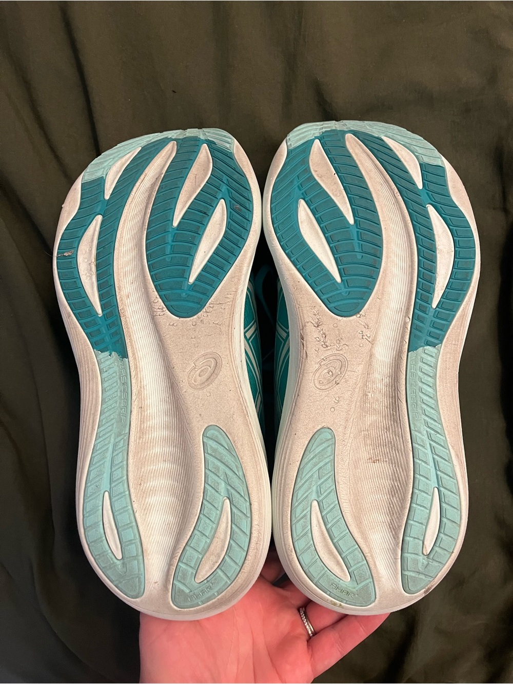 Asics GEL-NIMBUS 27 Wave
Teal/Illuminate Mint Sz 9 - Picture 5 of 15